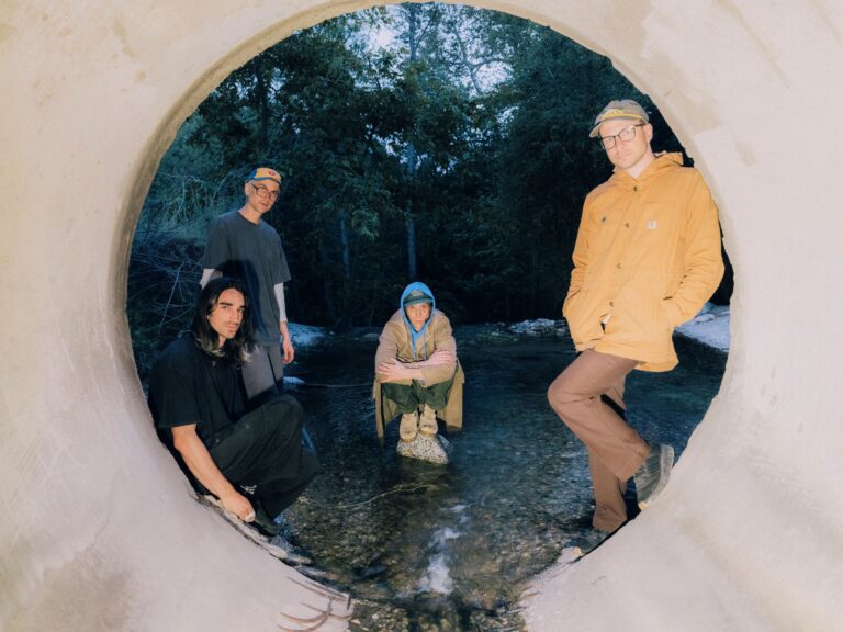 Diiv Announce European Tour Dates, Share Mount Kimbie Remix of “Everyone Out”: Listen