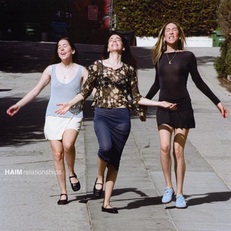 Haim – “Relationships”