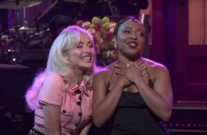 Sabrina Carpenter Joins Quinta Brunson For SNL Monologue About Being Short