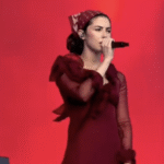 Watch Gracie Abrams Cover The Cure At Glastonbury