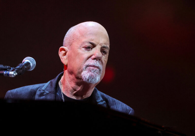 Billy Joel Shares Health Update Via Howard Stern: “I’m Not Dying”