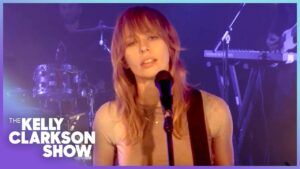 Watch Gordi Make Her Solo US TV Debut On The Kelly Clarkson Show