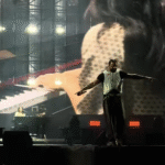 Drake Brought Out Vanessa Carlton For “A Thousand Miles” At Wireless Night 2