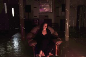 Laura Groves – “Yes”
