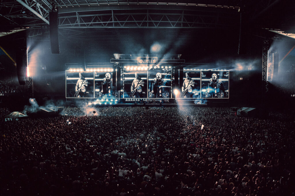 Watch Oasis Reunite For Their First Show In 16 Years