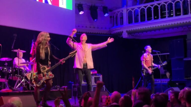 Watch Gang Of Four Play Their Farewell Show In Amsterdam