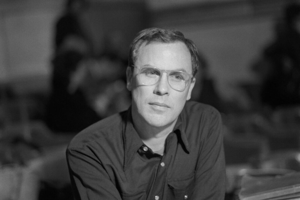 Robert Wilson, Boundary-Pushing Playwright and Director Who Collaborated with Philip Glass, Tom Waits, and Lady Gaga, Dies at 83