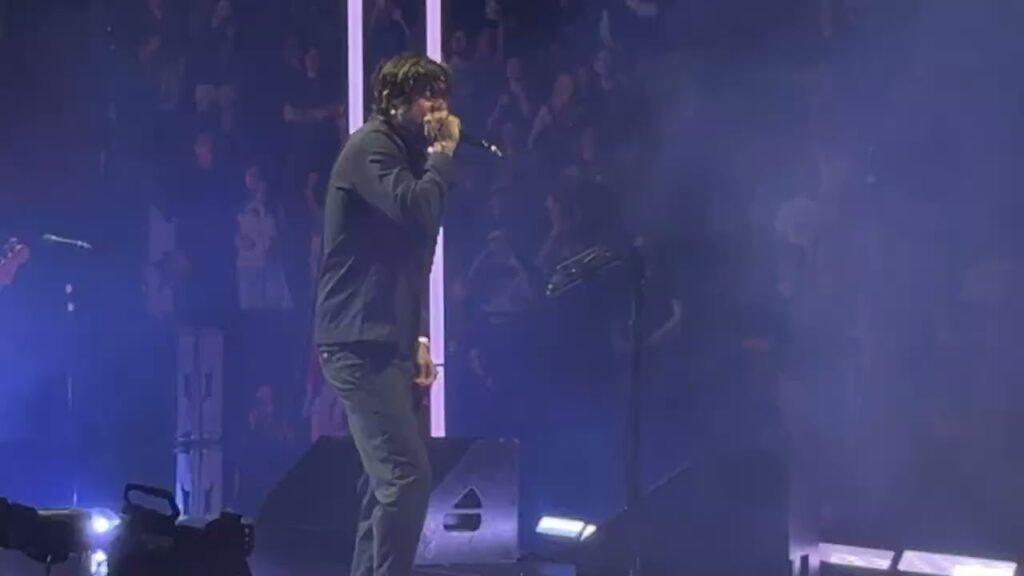 Deftones Dedicate “Entombed” To Mastodon’s Brent Hinds During Vancouver Tour Opener