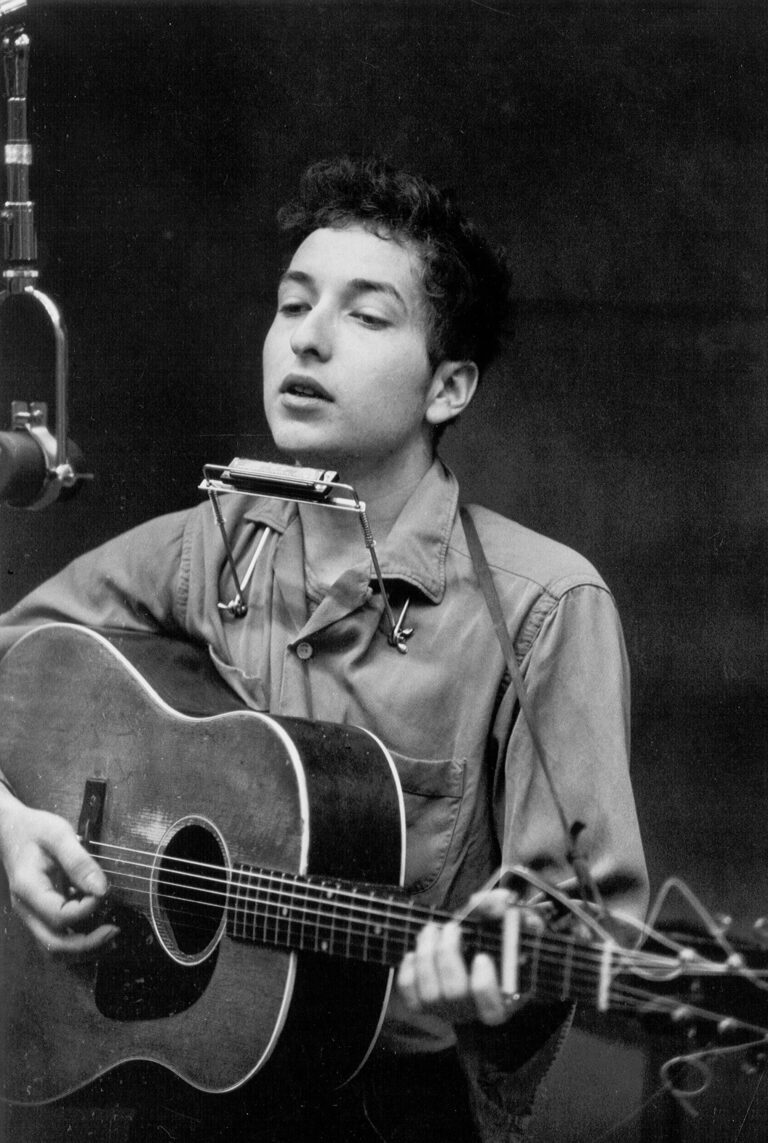 Bob Dylan to Revisit Earliest Days With New Bootleg Series Box Set