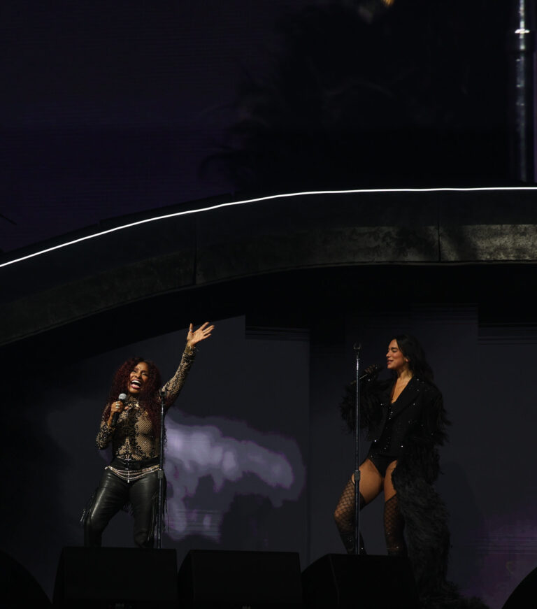 Dua Lipa Brought Out Chaka Khan In Chicago