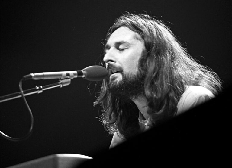 Supertramp Singer/Songwriter Rick Davies Dead At 81