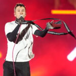 Twenty One Pilots Fans Are Stealing Their Gear Again