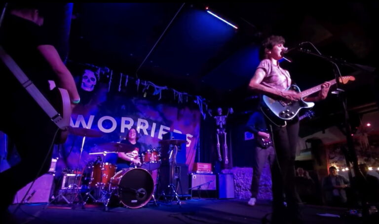 Watch Worriers Play Farewell Show In San Francisco