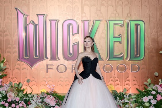 “Serial Intruder” Who Accosted Ariana Grande Deported And Banned From Singapore