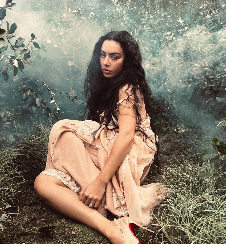 Charli XCX – “House” (Feat. John Cale)