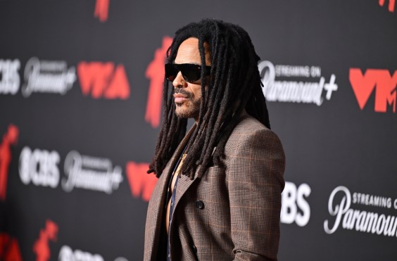 Lenny Kravitz Addresses Brisbane Fan Pulling Out Four Of His Dreadlocks
