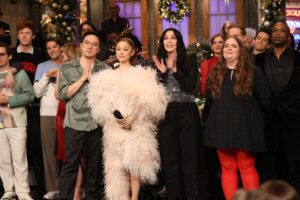 Watch Ariana Grande Host, Cher Perform Christmas Songs on Saturday Night Live