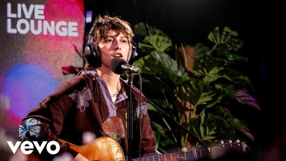 King Princess Covers Geese Song For Radio 1, Says It’s “A Lesbian Anthem”